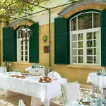 Pesce فندق مبيت وإفطار 4*