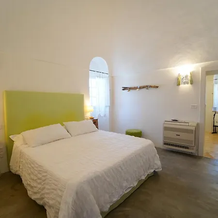 Pesce Bed & Breakfast 4*